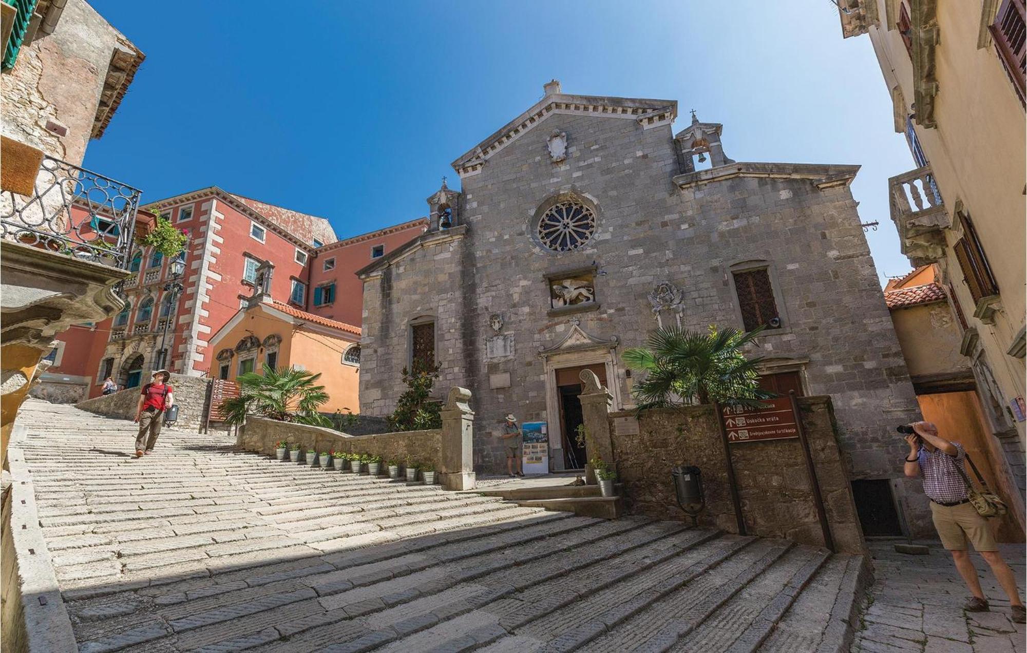 Gorgeous Home In Labin With Outdoor Swimming Pool Exteriör bild